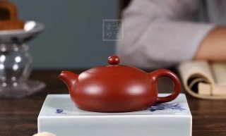 《半月》 《半月》