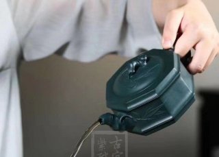 《八方竹段》 《八方竹段》