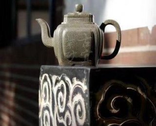 《菱花奪魁壺》 《菱花奪魁壺》