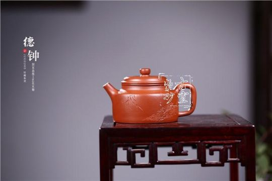 《德鐘》 《德鐘》