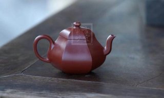 《六方思亭》宜興紫砂壺實力派名家純手工大紅袍茶壺茶具思亭 《六方思亭》宜興紫砂壺實力派名家純手工大紅袍茶壺茶具思亭