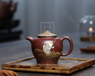 《年年有余》 《年年有余》