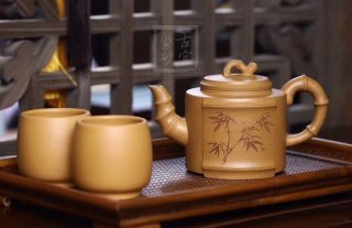 《高風(fēng)亮節(jié)》 《高風(fēng)亮節(jié)》