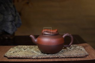 《雙色神龍》宜興紫砂壺名家工藝美術師純手工紫泥泡茶壺茶具套裝 《雙色神龍》宜興紫砂壺名家工藝美術師純手工紫泥泡茶壺茶具套裝