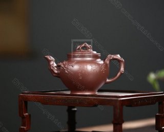 《梅報(bào)春》 《梅報(bào)春》