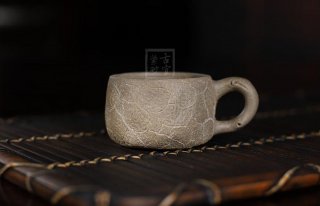 《帶把供春杯》宜興紫砂壺手工段泥泡茶壺茶具 《帶把供春杯》宜興紫砂壺手工段泥泡茶壺茶具