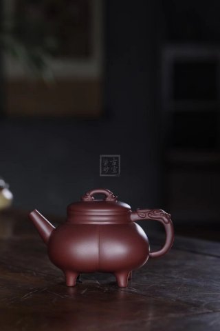 《龍騰壺》 《龍騰壺》