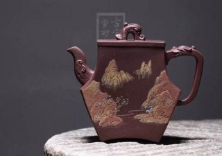 《山水龍泉》宜興紫砂壺純手工高級工藝美術師底槽青茶具 《山水龍泉》宜興紫砂壺純手工高級工藝美術師底槽青茶具