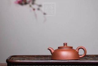 《半月》宜興工藝美術師手工紫砂壺半月泡茶壺茶具清水泥 《半月》宜興工藝美術師手工紫砂壺半月泡茶壺茶具清水泥