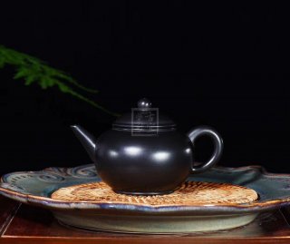 《水平》 《水平》