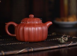 《筋紋德鐘》 《筋紋德鐘》